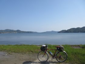 青海島を望む