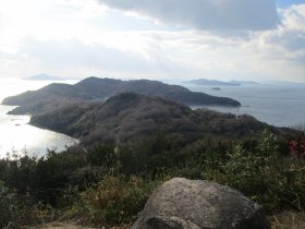 真鍋島全景